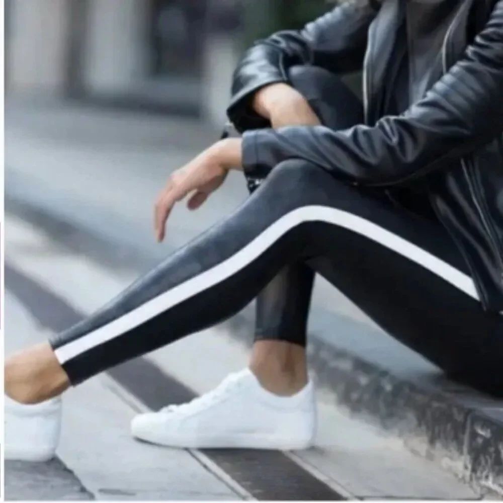NWOT Spanx Faux Leather Leggings w/ Side Stripe in Size S